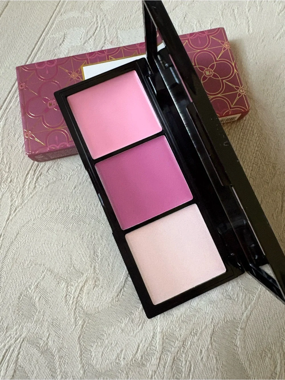 Laura Geller Multiuse Cream Blush, Eye & Highlighter Palette You Look Mauvelous